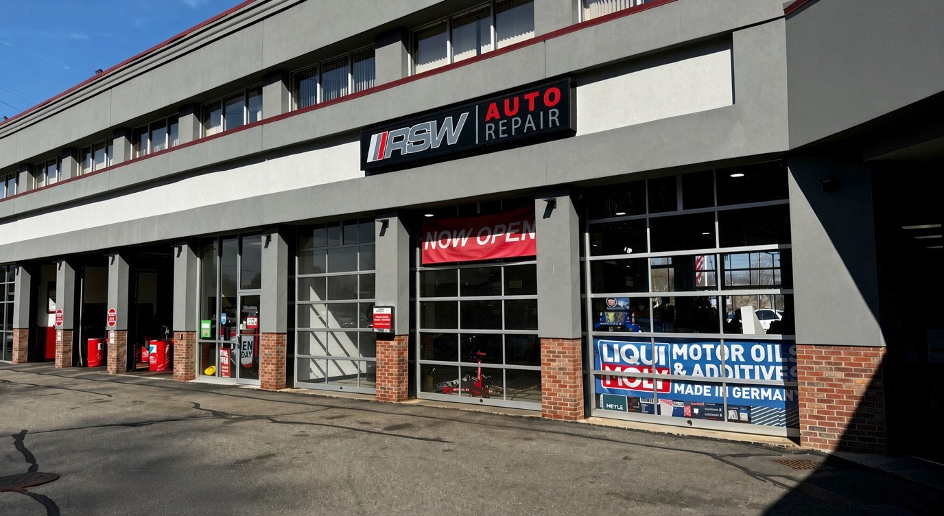 The front of RSW Auto Repair on Route 23 South in Kinnelon, NJ
